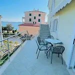 Apartment Maestral