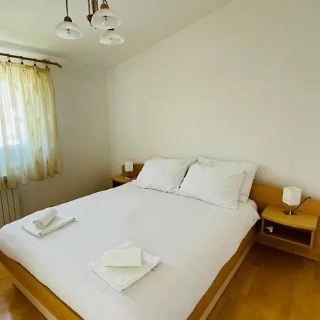 Maestral Lägenhet *