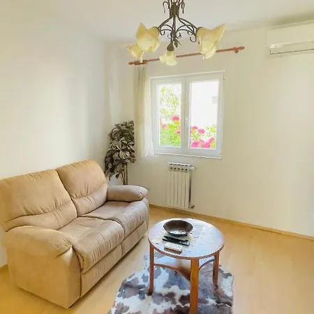 Maestral Apartman Zára