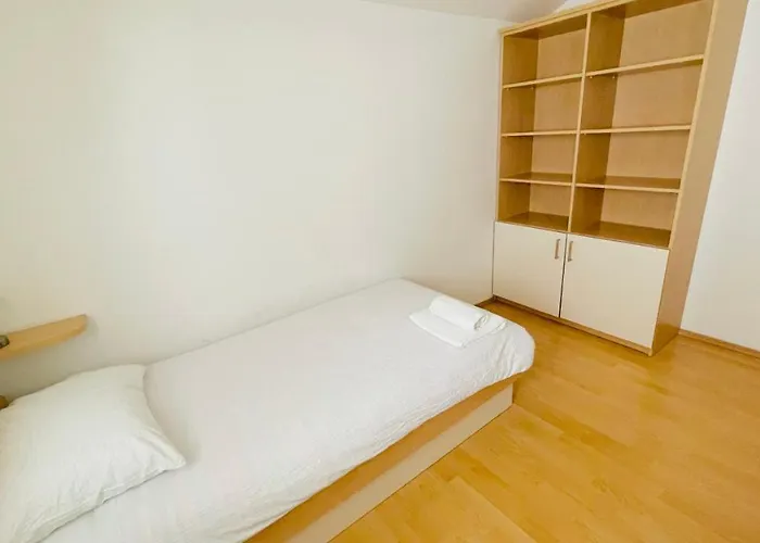 扎达尔米斯特拉尔别墅公寓